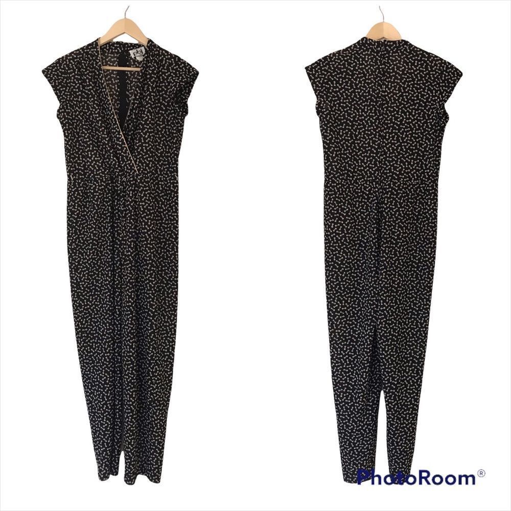 VINTAGE 80s 90s Jumpsuit Short Sleeve Bow Tie‎ Print V-Neck Tapered Leg Black